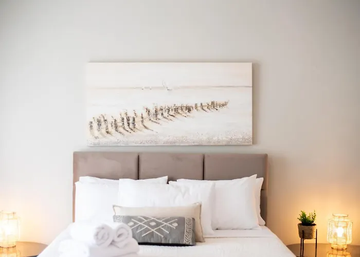 Plaka Historical Center Retreat