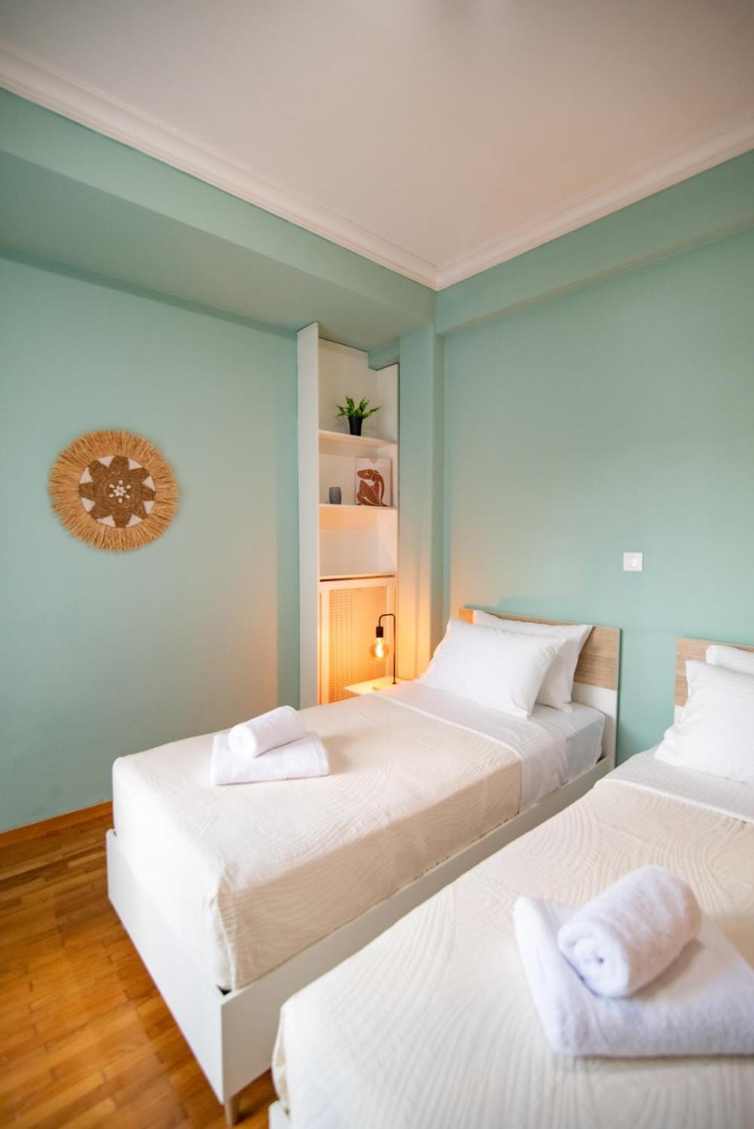Plaka Historical Center Retreat *